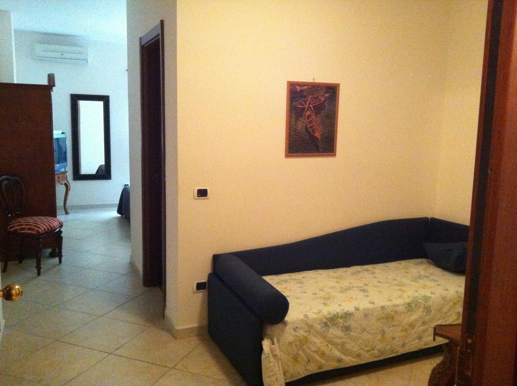 Albergo Delle Rose Pozzuoli Cameră foto